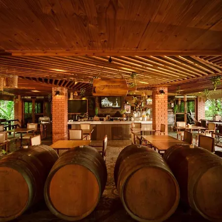 Issara Boutique Winery Hotel-3