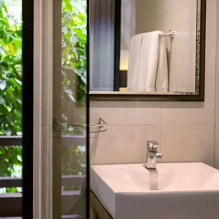 Issara Boutique Winery Hotel-3